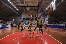 Türkiye Basketbol Ligi: Kocaeli BŞB Kağıtspor: 75 – Fenerbahçe Koleji Novotel: 83