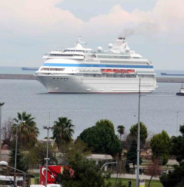 RUSLAR SAMSUN'U ÇOK SEVDİ: KRUVAZİYER GEMİ 6. KEZ SAMSUN’DA