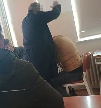 ÖĞRENCİSİNİ DARP EDEN ÖĞRETMENE 3 BİN TL CEZA