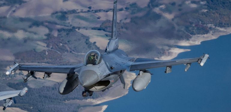 f16