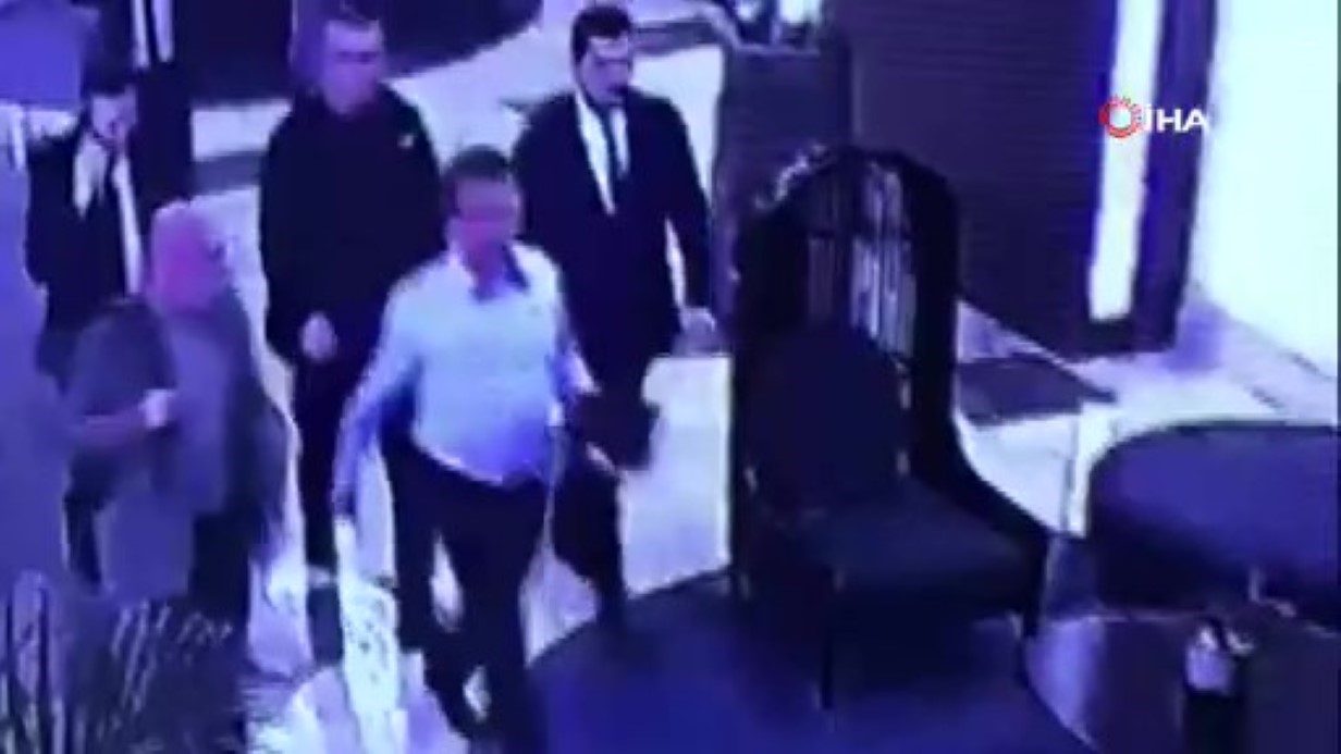 -080e9a2b-f014-4950-9bd3-23ebe0e8b647-frame-at-0m8s