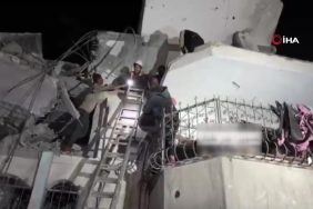 -5d8a570b-b100-49b3-84d5-d3287694435d-frame-at-2m50s-1745048017