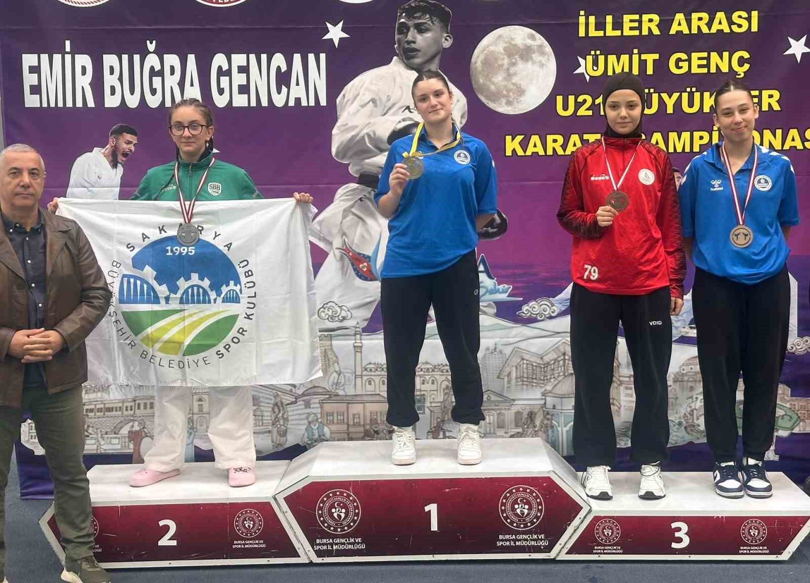 KÖRFEZLİ KARATECİLER BURSA'DAN MADALYAYLA DÖNDÜ