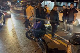 DARICA’DA OTOMOBİL İLE ELEKTRİKLİ BİSİKLET ÇARPIŞTI: 1 YARALI