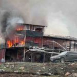 KOCAELİ'DE ÇIKAN YANGINDA 2 KATLI KONTEYNER KÜLE DÖNDÜ