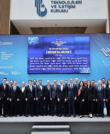 BAKAN URALOĞLU: "TÜRKİYE'Yİ İLETİŞİMDE İLERİYE TAŞIYACAK 5G İHALEMİZİ GERÇEKLEŞTİRDİK"