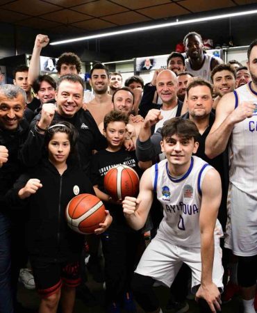 TÜRKİYE BASKETBOL LİGİ: ÇAYIROVA BELEDİYESİ: 103 - İLAB BASKETBOL: 76