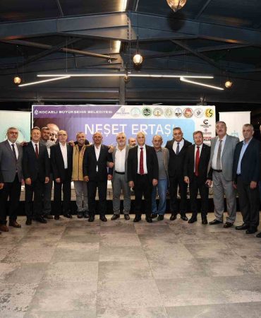 "BOZKIRIN TEZENESİ" ÖLÜMÜN 13. YILINDA TÜRKÜLERLE ANILDI