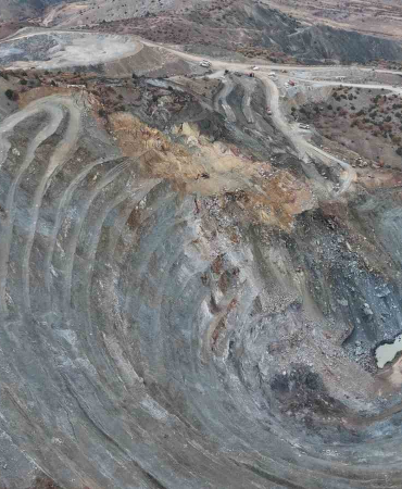GÖÇÜK ALTINDA KALAN İŞÇİYİ ARAMA KURTARMA ÇALIŞMALARI 3’ÜNCÜ GÜNÜNDE DEVAM EDİYOR