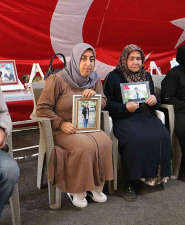 DİYARBAKIR ANNELERİNDEN CHP'YE ÇAĞRI