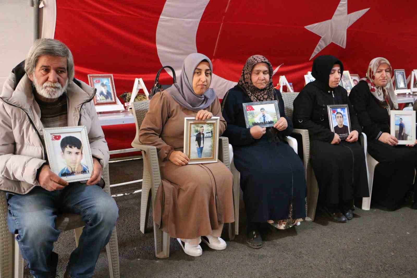 DİYARBAKIR ANNELERİNDEN CHP'YE ÇAĞRI