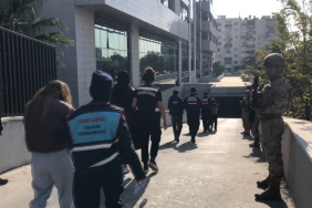 MERSİN'DEKİ KARA PARA AKLAMA VE YASADIŞI BAHİS OPERASYONU:4'Ü HAKEM 32 ŞÜPHELİ TUTUKLANDI