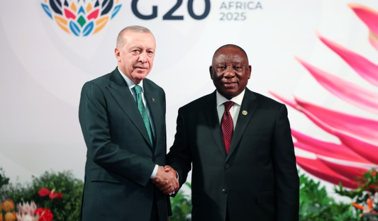 CUMHURBAŞKANI ERDOĞAN, G20 LİDERLER ZİRVESİ RESMİ KARŞILAMA TÖRENİNE KATILDI CUMHURBAŞKANI ERDOĞAN ZİRVE ALANINA GELDİ, ERDOĞAN'I RAMAPHOSA KARŞILADI