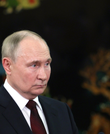 PUTİN: "SEUL'UN KİEV'E SİLAH SAĞLAMASI BİR HATA OLUR" "RUS NÜKLEER KUVVETLERİ HER ZAMAN SAVAŞ ALARMINDA" "RUSYA, NÜKLEER DOKTRİNİNDE MUHTEMEL DEĞİŞİKLİKLERİ DÜŞÜNÜYOR"