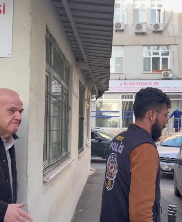 -ddf68c9f-b168-4437-9850-acb959eaf9eb-frame-at-0m1s