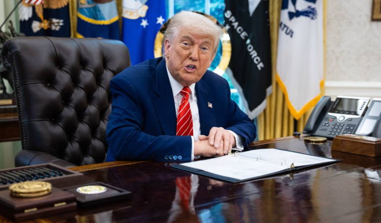 trump-beyaaz-saray-2