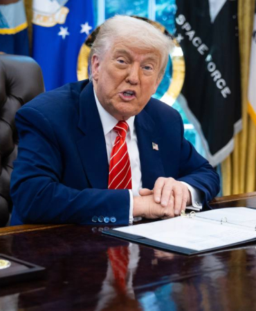 trump-beyaaz-saray-2-1769720350 (1)