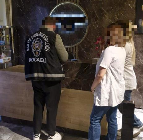 Polisten masaj salonlarına denetim