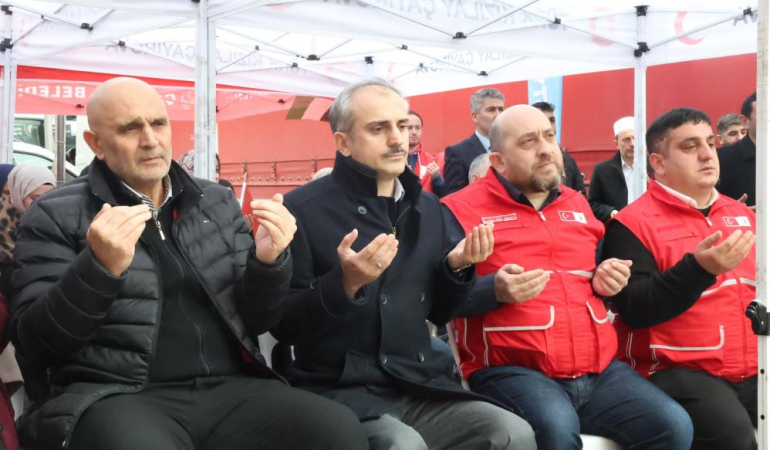 Çayırova’dan Gazze’ye 2 yardım tırı gönderildi