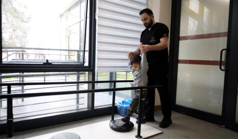 Minik Demir ilk adımları Gonca’da attı