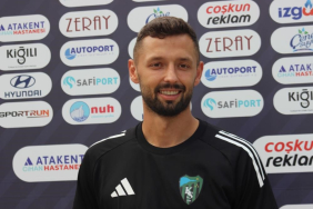 MATEUSZ WİETASKA DÖNDÜ AMA OYNAYAMAYACAK KOCAELİSPOR KULÜP BAŞKANI RECEP DURUL: "LİSANSI DONDURULMUŞTU, OYNAMASI İMKANSIZ" "BİZİMLE ÇALIŞACAK. SEZON SONU DURUMA BAKACAĞIZ"