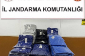 KOCAELİ'DE 3 MİLYONLUK SAHTE GİYİM ÜRÜNÜ ELE GEÇİRİLDİ