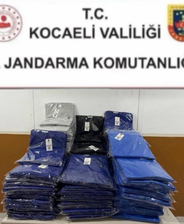 KOCAELİ'DE 3 MİLYONLUK SAHTE GİYİM ÜRÜNÜ ELE GEÇİRİLDİ