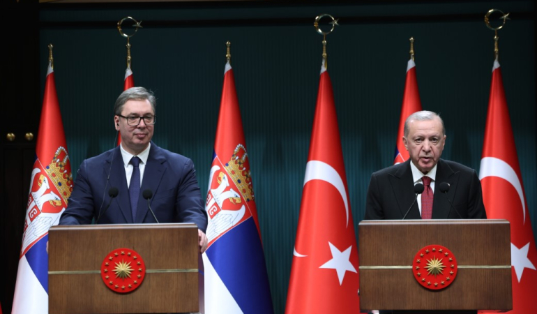 Cumhurbaşkanı Erdoğan: “Dünyada belirsizliğin arttığı dönemde Türkiye olarak çevremizde ve ötesinde barışın ve huzurun tesisi için var gücümüzle çalışıyoruz”