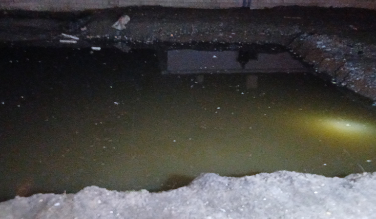 Hatay’da su dolu temelin içine düşen 2 kardeş çocuk hayatını kaybetti