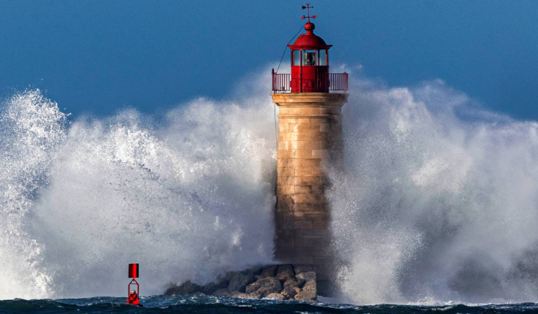 Nils Fırtınası, İspanya ve Portekiz’i kırmızı alarma geçirdi