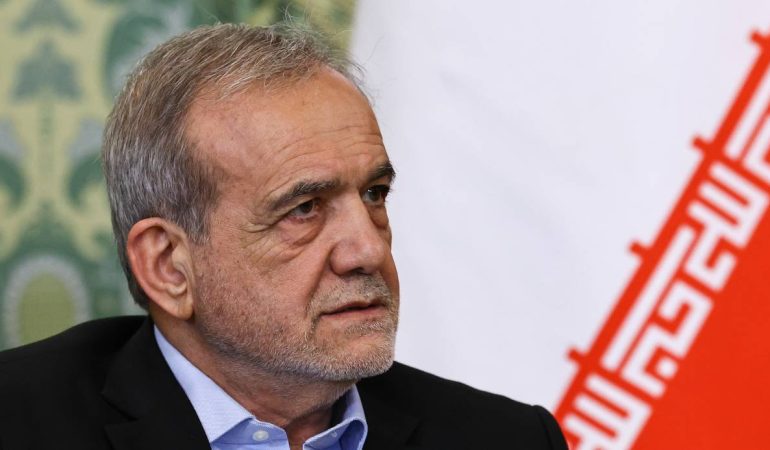 İran Cumhurbaşkanı Pezeşkiyan: “İran-ABD görüşmeleri ileriye doğru atılmış bir adım oldu”