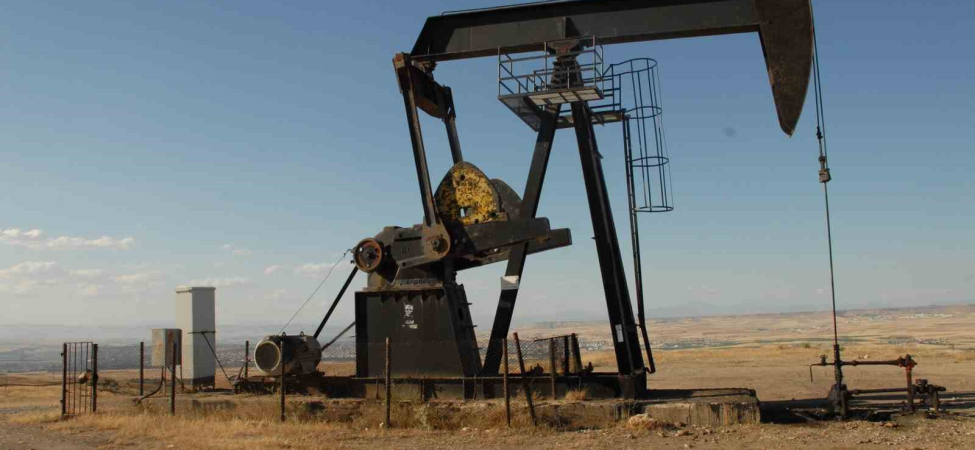 PETROL FİYATLARI SON 4 YILIN ZİRVESİNDE