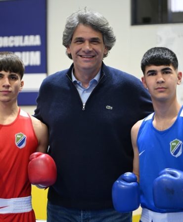 KARTEPE'DE DÜZENLENEN İLLER ARASI YILDIZLAR FERDİ BOKS TURNUVASI SONA ERDİ