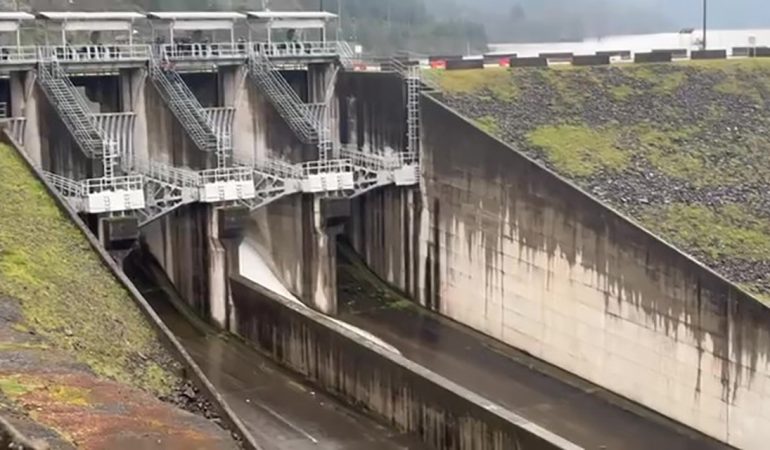 YUVACIK BARAJI YÜZDE 93 DOLDU, KAPAKLAR AÇILDI
