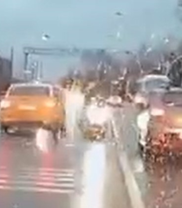 TRAFİK MAGANDASININ EHLİYETİNE EL KONULDU