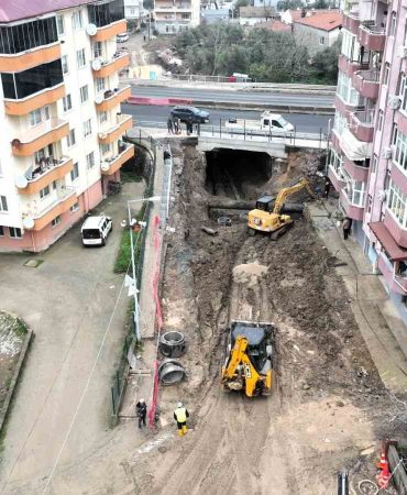 GÖLCÜK ULAŞLI'DA İNŞA EDİLEN ALT GEÇİT PROJESİYLE ULAŞIM KESİNTİSİZ HALE GELECEK