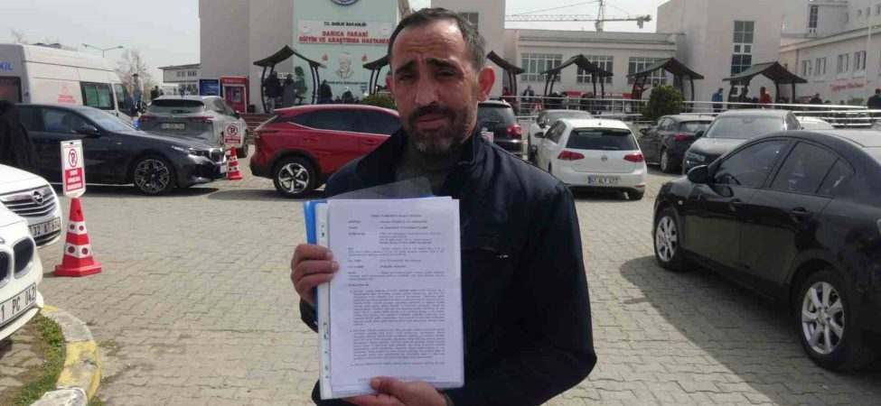 KURBAN BAYRAMI'NDA PARMAĞINI KESTİ, BAŞINA GELMEYEN KALMADI BIÇAK KESİĞİ YÜZÜNDEN HEM UZVUNDAN HEM İŞİNDEN OLDU