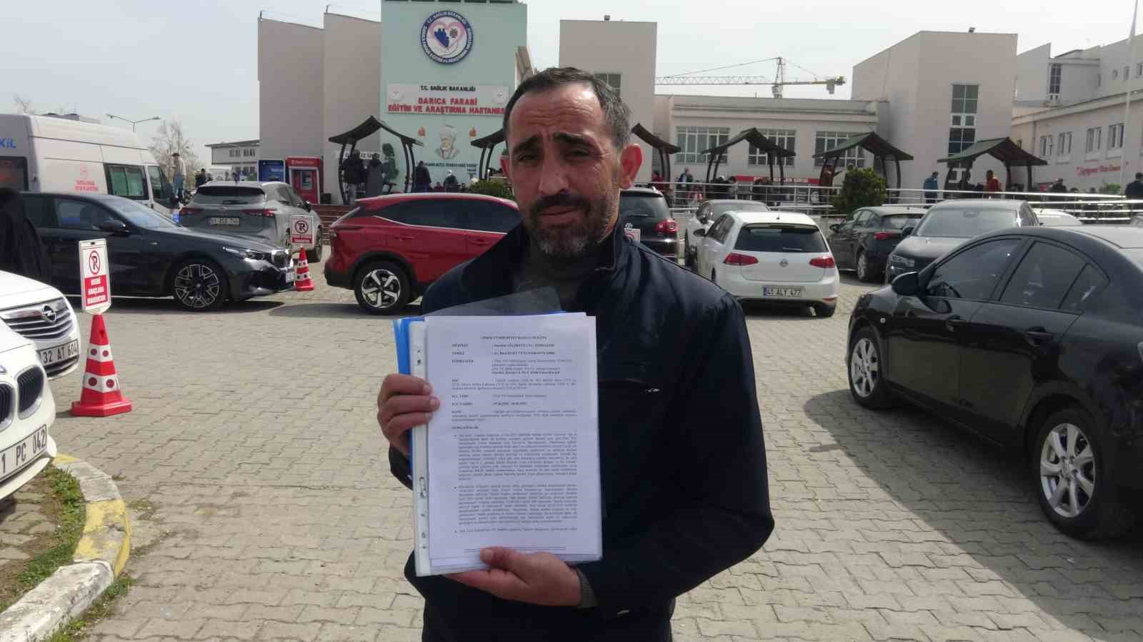 KURBAN BAYRAMI'NDA PARMAĞINI KESTİ, BAŞINA GELMEYEN KALMADI BIÇAK KESİĞİ YÜZÜNDEN HEM UZVUNDAN HEM İŞİNDEN OLDU