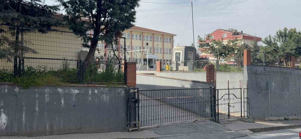 KOCAELİ'DE ÖĞRENCİLERİ TACİZ ETTİĞİ İDDİA EDİLEN ÇALIŞAN TUTUKLANDI