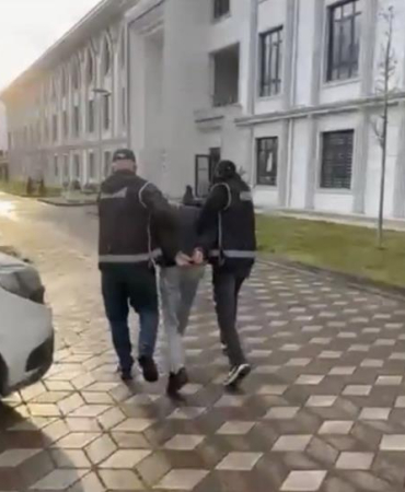 Kocaeli’de oto galeriye el bombalı saldırı 5 kişi tutuklandı (1)