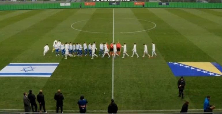 BOSNA HERSEK ÜMİT MİLLİ FUTBOL TAKIMI OYUNCULARI, İSRAİLLİ FUTBOLCULARIN ELİNİ SIKMADI