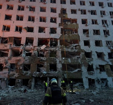 RUSYA, GECE BOYU UKRAYNA'YI VURDU: 1'İ ÇOCUK 17 ÖLÜ