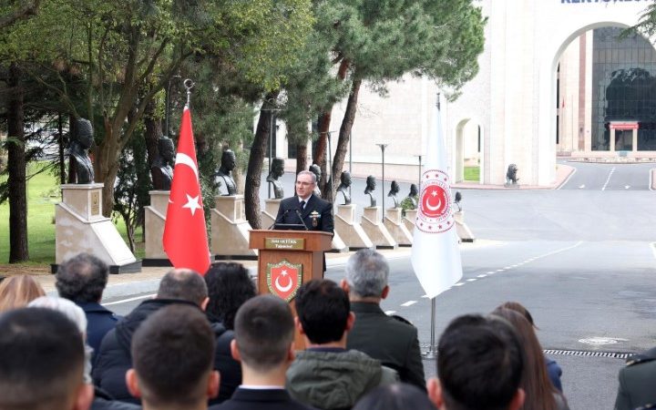 MSB: "KOMANDO TUGAYLARININ SAYISININ ARTIRILMASINA YÖNELİK ÇALIŞMALAR BAŞLATILMIŞTIR"