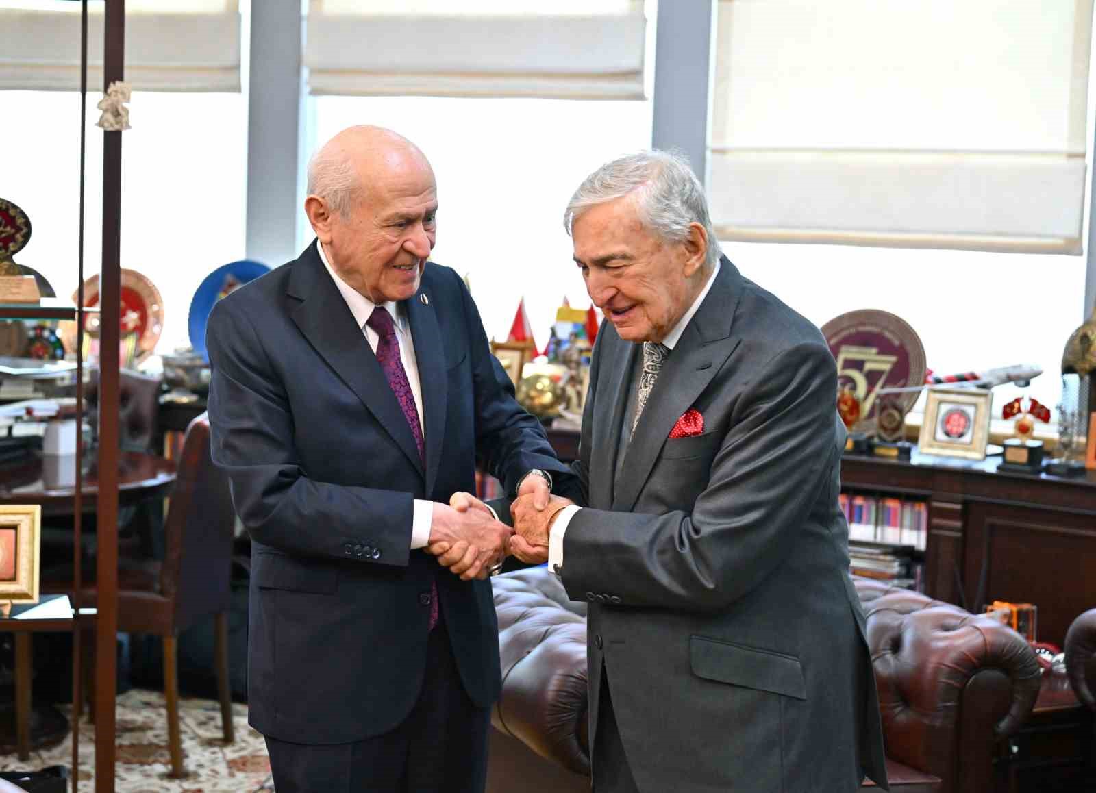 MHP GENEL BAŞKANI BAHÇELİ, RAHMİ KOÇ VE ALİ KOÇ'U KABUL ETTİ