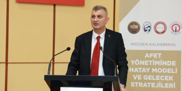 Başkan Sezer, Hatay'da afet yönetimi ve koordinasyon deneyimlerini paylaştı (3)