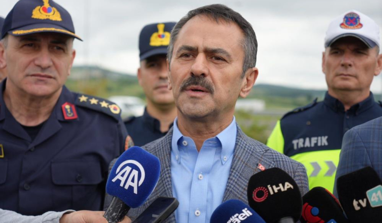 TEM Otoyolu'nda yüzde 40, Kuzey Marmara ise yüzde 70'lere varan trafik yoğunluğu var (1)