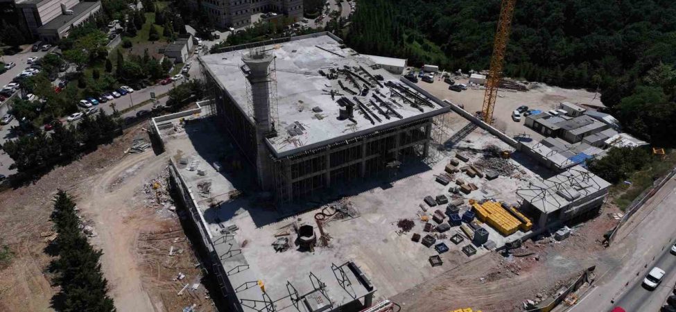 UMUTTEPE CAMİ VE OTOPARKI PROJESİNDE SONA YAKLAŞILDI
