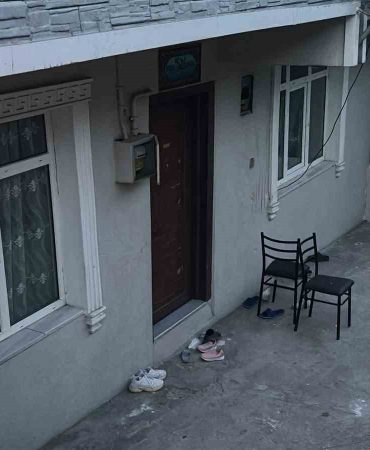 SOKAK ORTASINDA EŞİNİ ÖLDÜREN KOCA: "ÇOCUĞUMLA GÖZ GÖZE GELİNCE DURDUM" DİLOVASI'NDA EŞİNİ SOKAK ORTASINDA ÖLDÜREN ZANLI TUTUKLANDI
