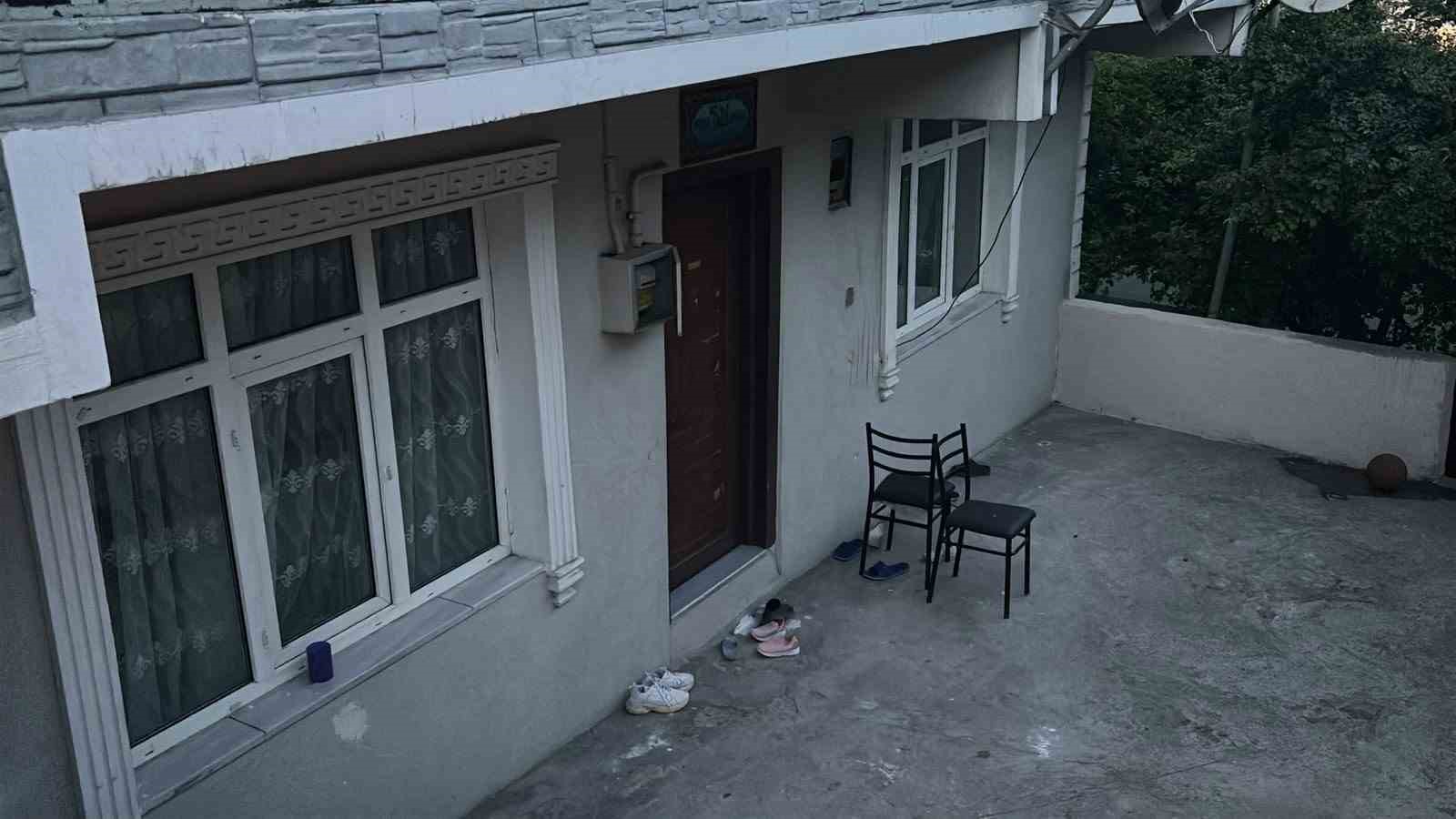 SOKAK ORTASINDA EŞİNİ ÖLDÜREN KOCA: "ÇOCUĞUMLA GÖZ GÖZE GELİNCE DURDUM" DİLOVASI'NDA EŞİNİ SOKAK ORTASINDA ÖLDÜREN ZANLI TUTUKLANDI