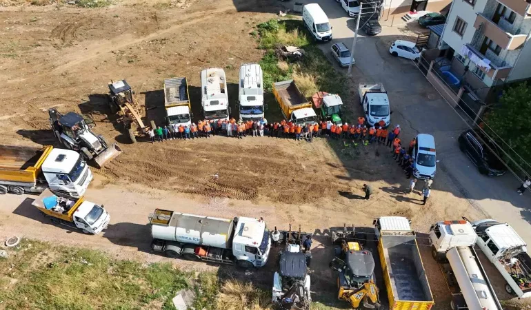 Darıca’da 6 müdürlüğün katılımıyla kapsamlı yaz temizliği sürüyor
